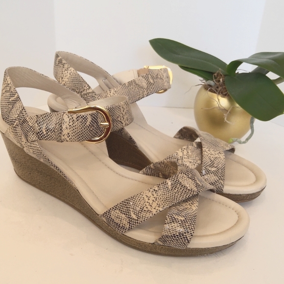 Cole Haan snake print sandals - Picture 1 of 13